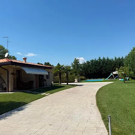 With Pool 10 Minutes From Venice Villa Villa Cameroni