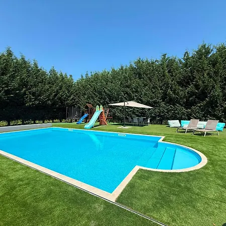 With Pool 10 Minutes From Venice *