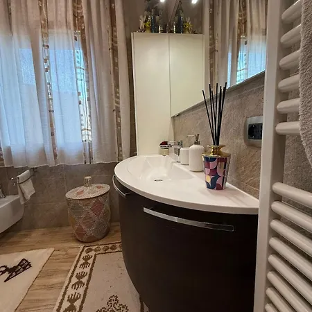 With Pool 10 Minutes From Venice *